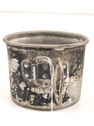 Becher für eine Feldflasche der Wehrmacht, SSL39