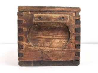 Transportkasten Wehrmacht, Maße 19 x 40 x 18cm , datiert 1944. Ungereinigtes Stück