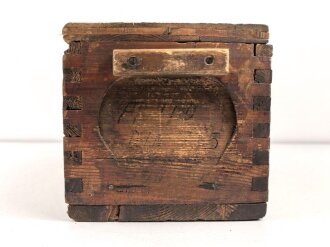 Transportkasten Wehrmacht, Maße 19 x 40 x 18cm , datiert 1944. Ungereinigtes Stück