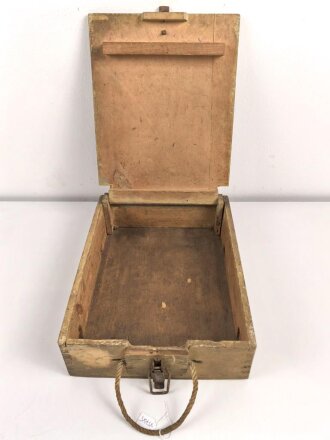 Transportkasten Wehrmacht für 3 Wurfgranaten zum 8cm Granatwerfer 34