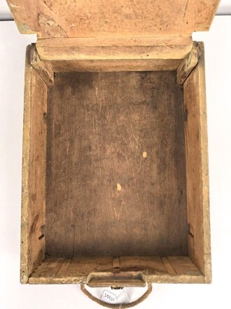 Transportkasten Wehrmacht für 3 Wurfgranaten zum 8cm Granatwerfer 34