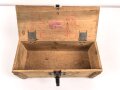 Transportkasten Wehrmacht für Gewehr Sprenggranaten. Weiterverwendet im zivilen Bereich, artfremder Packzettel leicht zu entfernen