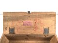 Transportkasten Wehrmacht für Gewehr Sprenggranaten. Weiterverwendet im zivilen Bereich, artfremder Packzettel leicht zu entfernen