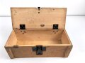 Transportkasten Wehrmacht für Gewehr Sprenggranaten. Sehr guter Zustand, leicht eingestaubt