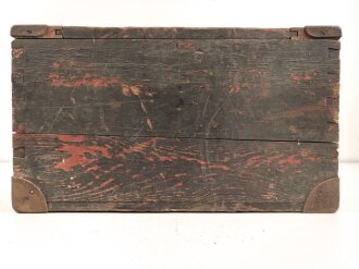 Kasten für Schraubstollen der Wehrmacht. Originallack, ungereinigtes Stück