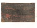 Kasten für Schraubstollen der Wehrmacht. Originallack, ungereinigtes Stück