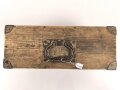 Transportkasten Wehrmacht . Originallack, ungereinigtes Stück. Maße 16 x 43 x 22cm