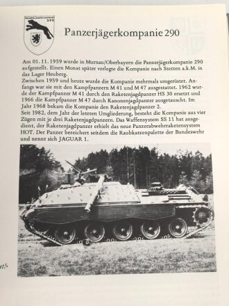 Bundeswehr " Treu zu dienen - 25 Jahre 10. Panzerdivision" 241 Seiten,DIN A4. Leicht verzogen