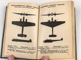 "Deutscher Luftwaffenkalender 1943" Kleinformat, über 300 Seiten, DIN A6