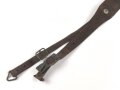 Trageriemen für einen Tornister, Leder zum Teil trocken