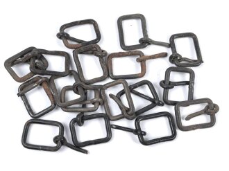 17 x  Eiserner Beschlag Wehrmacht, Innenmaß 11,5,x 17,5mm