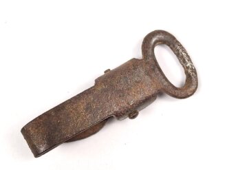 Eiserner Haken für eine Feldflasche der Wehrmacht.