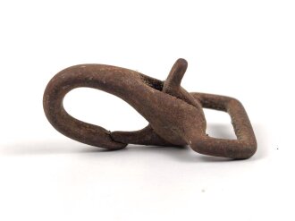 Eiserner Haken für einen Trageriemen der Wehrmacht