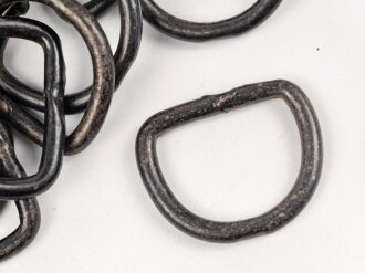 Eiserner Beschlag Wehrmacht. Originallack, Innenmaß Breite knapp 30mm. Sie erhalten ein ( 1 ) Stück