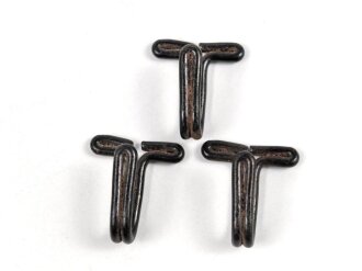 3 x Eiserner Beschlag Wehrmacht. Originallack, 24 x 27mm