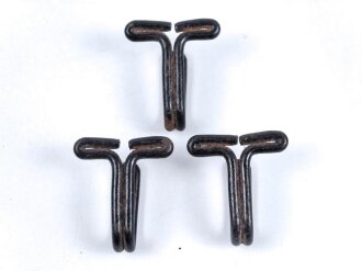 3 x Eiserner Beschlag Wehrmacht. Originallack, 24 x 27mm