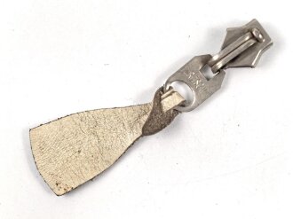 Teil eines Reissverschlusses " Ritsch"