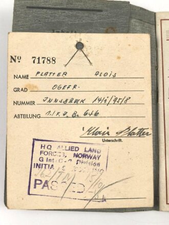 Wehrpaß Heer, eingestellt am 11.6.1940 bei Schtz. Ers, Kp. 62 Landshut.