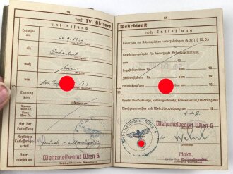 Wehrpaß Heer, eingestellt am 1.240 bei Schtz. Ers. Btl. Wien.