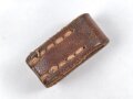 Schieber aus braunem Leder für Trageriemen der Wehrmacht. Innen gemessen 24mm, Breite 13mm
