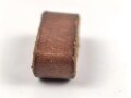 Schieber aus braunem Leder für Trageriemen der Wehrmacht. Innen gemessen 24mm, Breite 13mm
