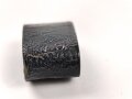 Schieber aus schwarzem Ersatzmaterial für Trageriemen der Wehrmacht. Innen gemessen 25,2mm, Breite 19mm