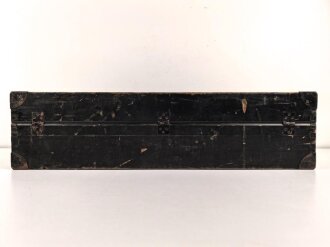 Turm Ziel Fernrohr 6 " T.Z.F.6" . Hersteller beh für E. Leitz, Wetzlar. Originallack, "Neblige" Durchsicht, sonst in sehr gutem Zustand. Im zugehörigen Transportkasten.