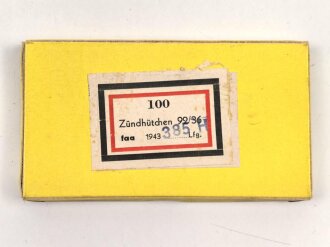 Pappverpackung " 100 Zündhütchen 92/36" ( für 2cm ) datiert 1943