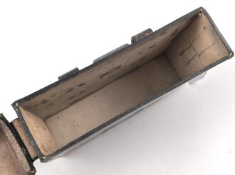 Transporttasche aus Leder für Schnurloser Überträger Wehrmacht datiert 1941, Gebraucht, ungereinigt