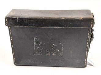 Transporttasche aus Leder für Schnurloser Überträger Wehrmacht datiert 1941, Gebraucht, ungereinigt