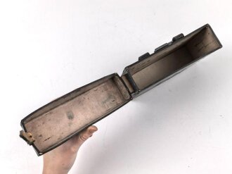 Transporttasche aus Leder für Schnurloser Überträger Wehrmacht datiert 1941, Gebraucht, ungereinigt