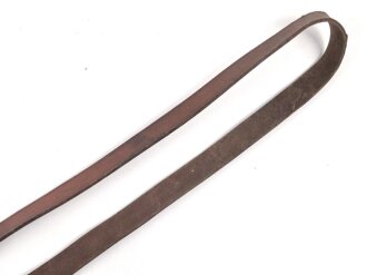 Trageriemen für diverse Taschen von Parteiverbänden. Braunes Leder , Gesamtlänge wie fotografiert 111cm