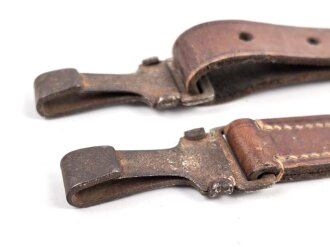 Trageriemen für diverse Taschen von Parteiverbänden. Braunes Leder , Gesamtlänge wie fotografiert 111cm