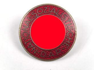Mitgliedsabzeichen der NSDAP, Hersteller M1/153, getragenes Stück