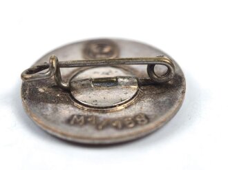 Mitgliedsabzeichen der NSDAP, Hersteller M1/158, getragenes Stück