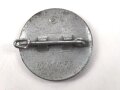 Mitgliedsabzeichen der NSDAP, Hersteller M1/159,  lackierte Ausführung mit leichten Farbbabplatzern