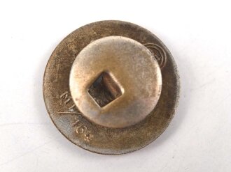 Mitgliedsabzeichen der NSDAP, Hersteller M1/164, getragenes Stück, Knopflochausführung