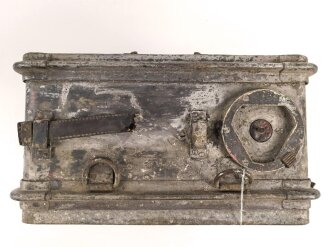 Gehäuse zum Tornisterfunkgerät Heinrich Torn.Fu.h der Wehrmacht. Ungereinigtes Stück, alt überlackiert