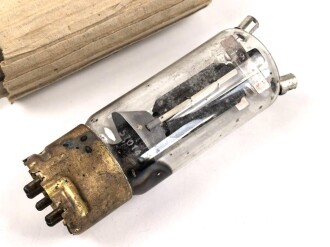 Röhre RL12 P35 der Wehrmacht , ungereinigtes Stück, Funktion nicht geprüft