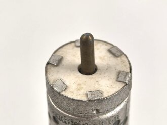 Röhre RV 2P 800 für Funkgeräte der Wehrmacht. " Wehrmachteigentum"  Funktion nicht geprüft