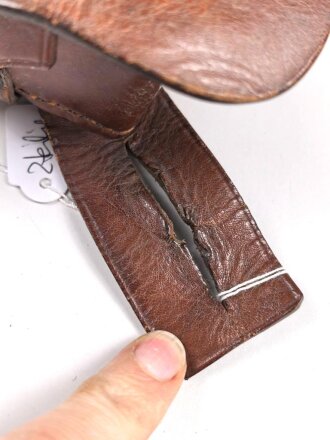Preußen, Kartuschkasten mit Bandolier für Mannschaften der Jäger zu Pferd No.2. Kammerstück in gutem Zustand.