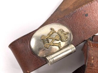 Preußen, Kartuschkasten mit Bandolier für Mannschaften der Jäger zu Pferd No.2. Kammerstück in gutem Zustand.
