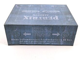 "PERTRIX" Anodenbatterie, einfache Atrappe aus Pappe, in der richtigen Größe