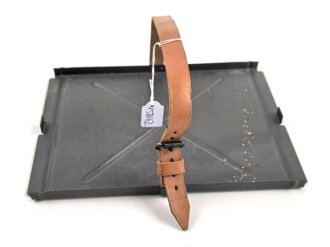 Einschub für die Anodenbatterie im...