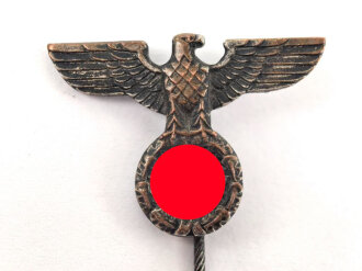 N.S. Sympathieabzeichen, Parteiadler Buntmetall bronziert, Flügelspannweite 26mm, Nadel abgebrochen