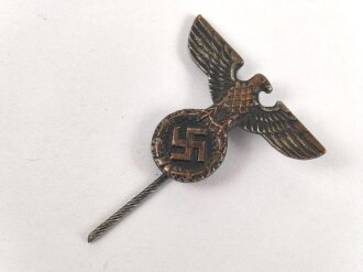N.S. Sympathieabzeichen, Parteiadler Buntmetall bronziert, Flügelspannweite 26mm, Nadel abgebrochen