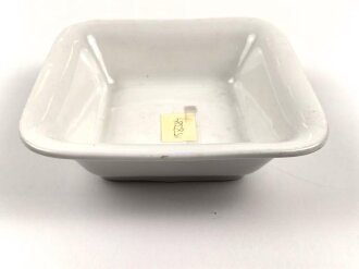 Luftwaffe, Kantinenporzellan große, eckige Schale, Kantenlänge 26cm, Hersteller Bauscher Weiden 1940. Gebraucht.