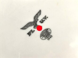 Luftwaffe, Kantinenporzellan große, eckige Schale, Kantenlänge 26cm, Hersteller Bauscher Weiden 1940. Gebraucht.