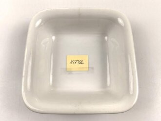 Luftwaffe, Kantinenporzellan  eckige Schale, Kantenlänge 21cm, Hersteller Bohemia 1939. Gebraucht.