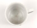 Heer, Kantinenporzellan große Tasse, Durchmesser etwa 10,5cm, Hersteller Kolmar 1940. Gebraucht, am Rand defekt